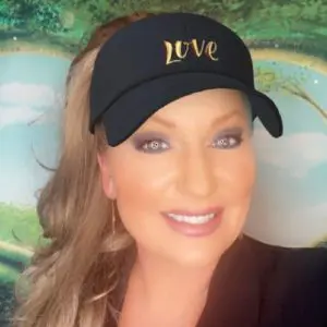 Profile photo of Suzanne Cunningham